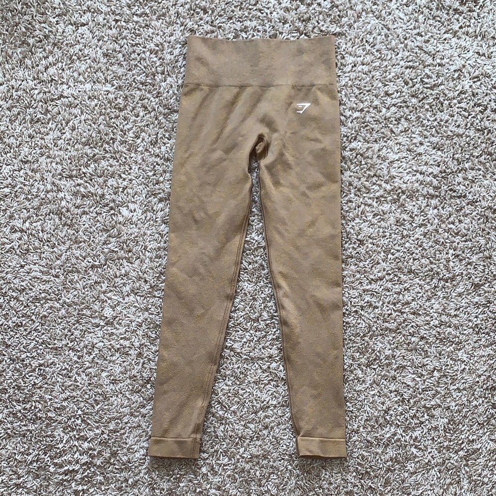 Gymshark Women’s High-Waist Tan/Brown and Gold Seamless 3/4 Leggings Size XS